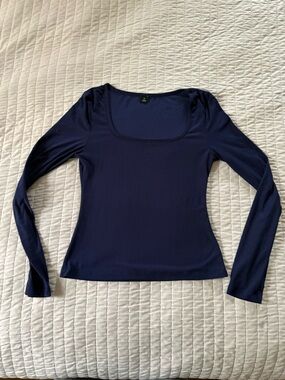 Women's Navy Long-Sleeve Scoop Neck Top